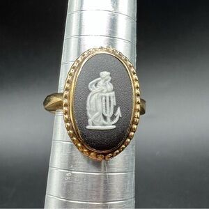 JOSIAH WEDGWOOD & SONS STERLING LAETITIA w/ ANCHOR BLACK JASPERWARE RING 70s